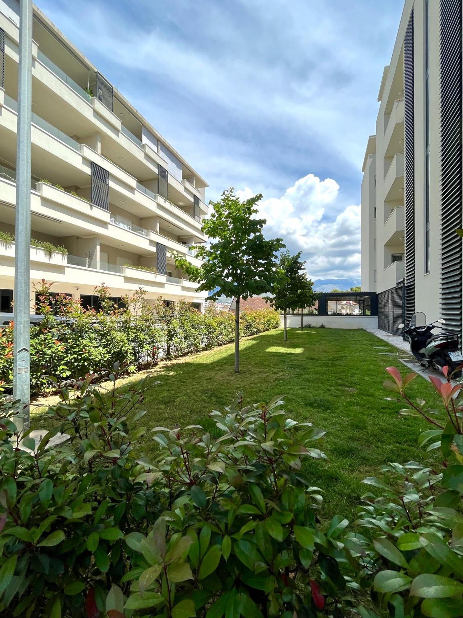 Luxury Apartment Rinos - Free Garage Parking Split Ngoại thất bức ảnh
